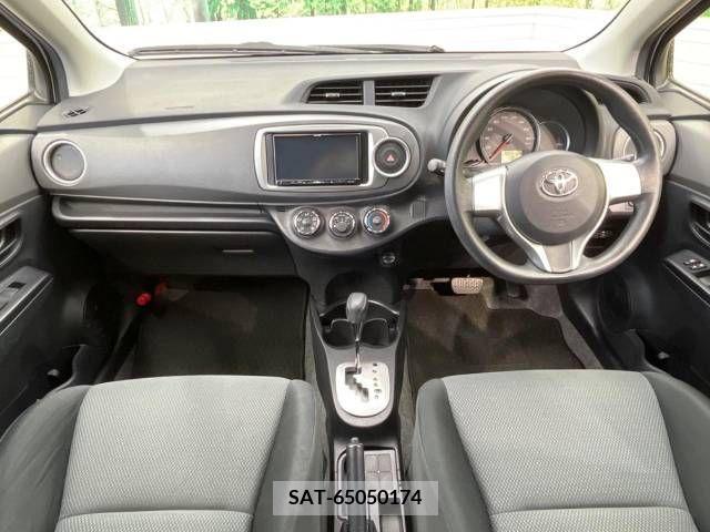 Toyota VITZ 2013-07 327531-1