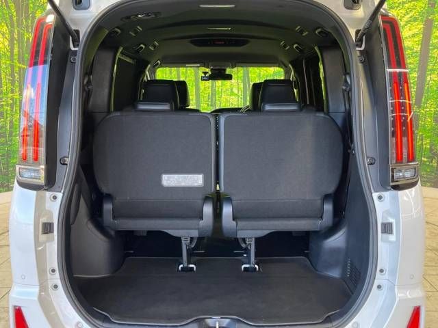 Toyota NOAH 2020-10 192041-11
