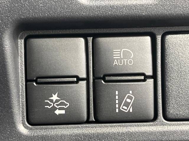 Toyota NOAH 2020-10 192041-7