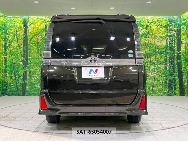 Toyota VOXY 2017-12 348290-16