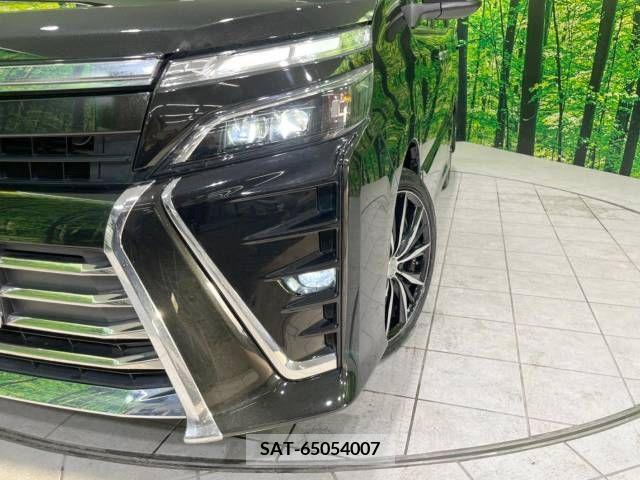 Toyota VOXY 2017-12 348290-13