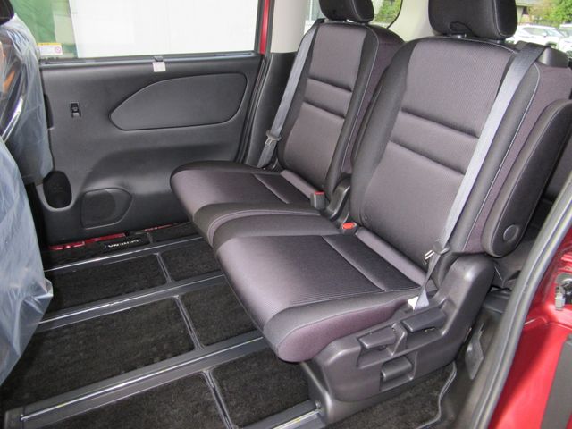 Nissan SERENA 2019-06 187379-23