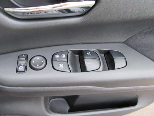 Nissan SERENA 2019-06 187379-17