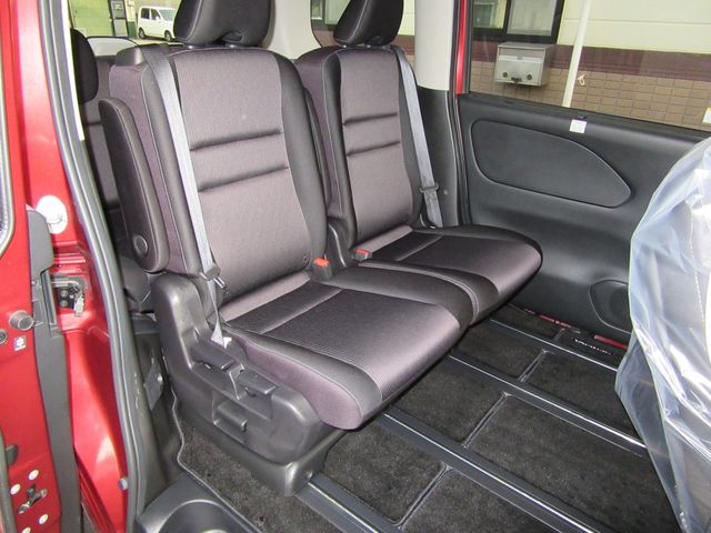 Nissan SERENA 2019-06 187379-22