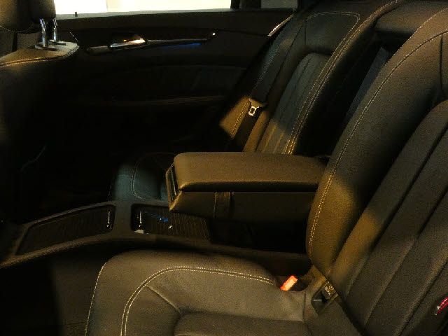 Mercedes Benz CLS-CLASS 2012-06 6561-29