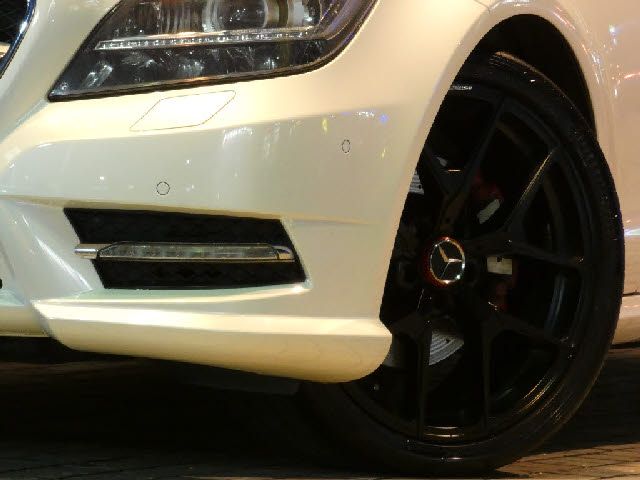Mercedes Benz CLS-CLASS 2012-06 6561-7