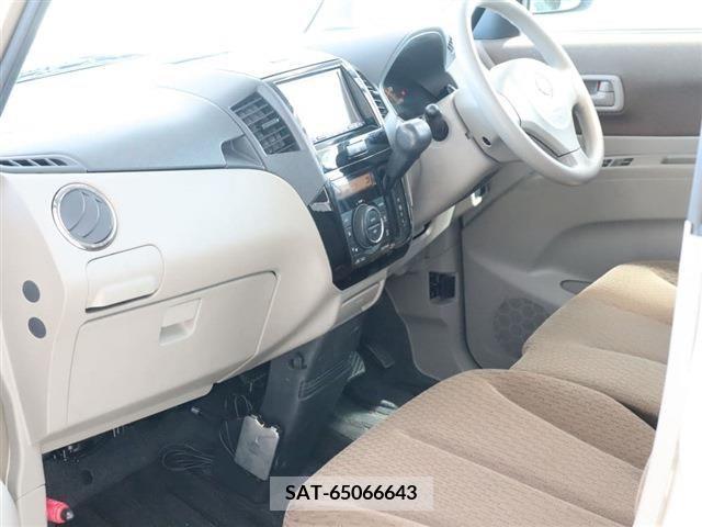 Nissan ROOX 2010-08 393770-11