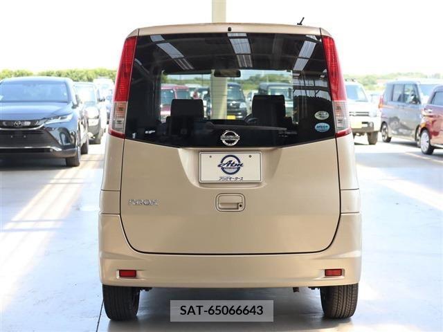 Nissan ROOX 2010-08 393770-19