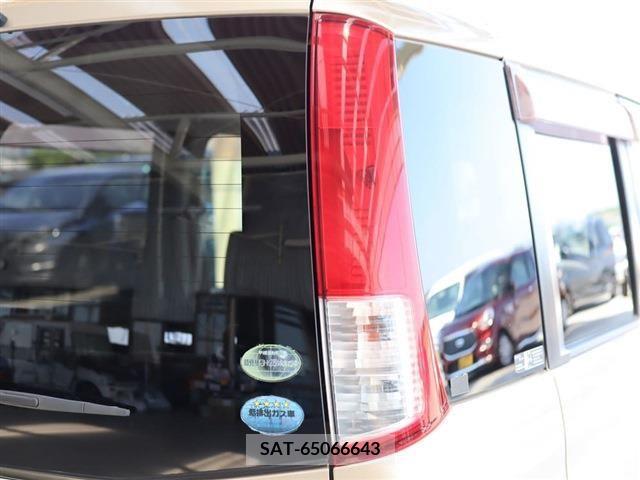 Nissan ROOX 2010-08 393770-23