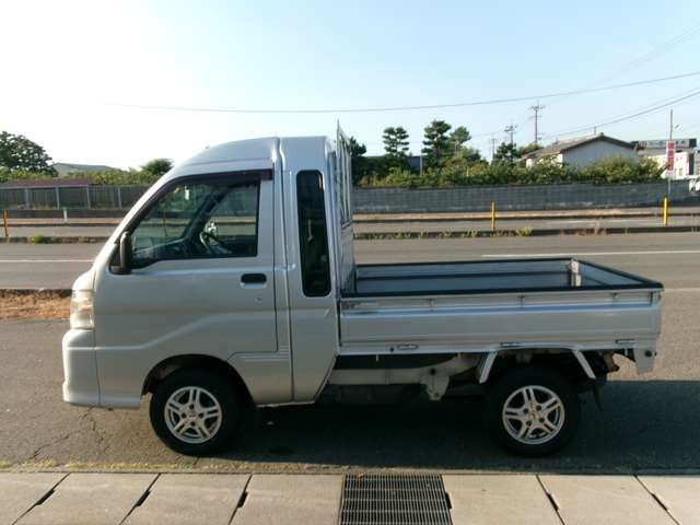 Daihatsu HIJET TRUCK 2011-07 8306-6