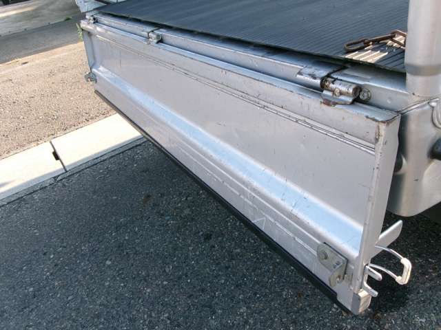 Daihatsu HIJET TRUCK 2011-07 8306-18