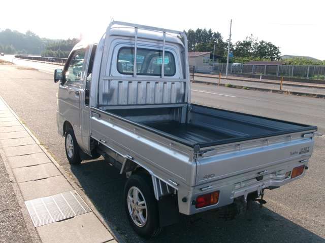 Daihatsu HIJET TRUCK 2011-07 8306-5