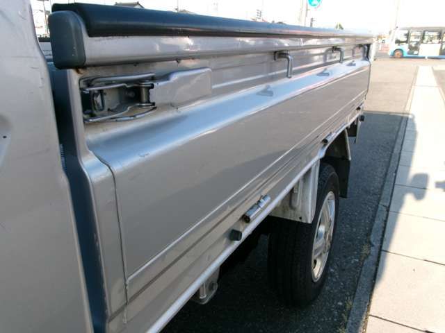Daihatsu HIJET TRUCK 2011-07 8306-17