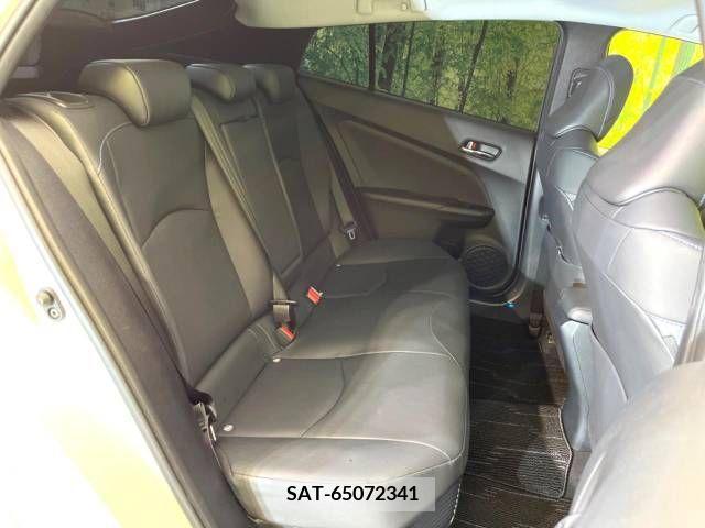 Toyota PRIUS 2019-04 211897-9