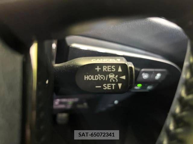 Toyota PRIUS 2019-04 211897-6