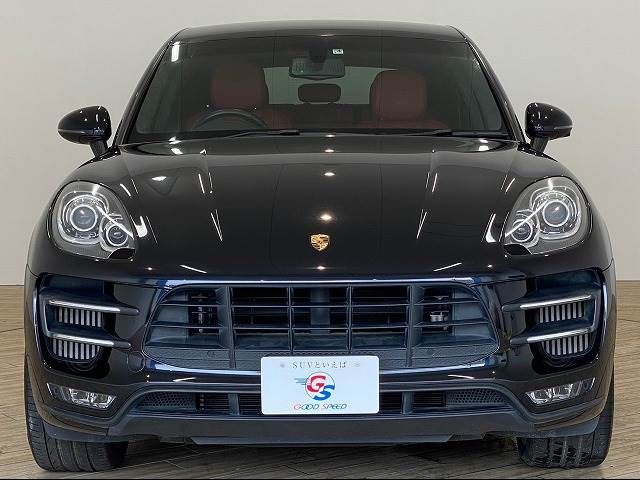 Porsche MACAN 2015-03 180687-11