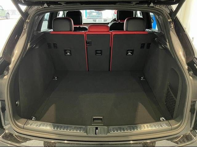 Porsche MACAN 2015-03 180687-10