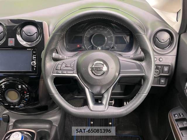Nissan NOTE 2017-03 252818-11