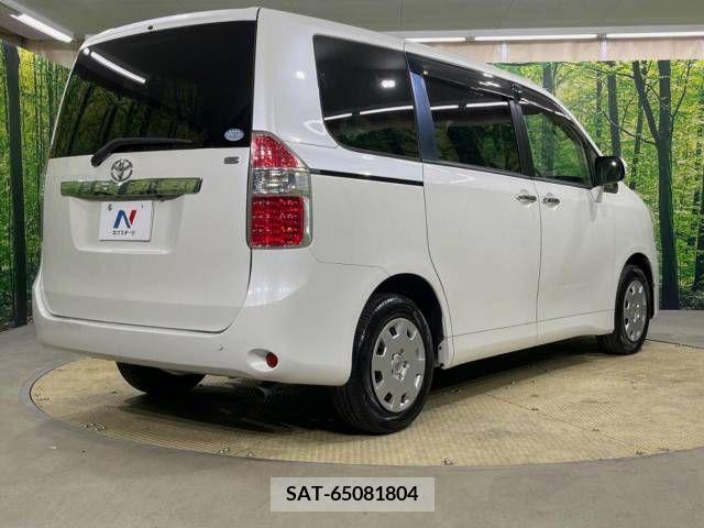 Toyota NOAH 2009-08 298082-17