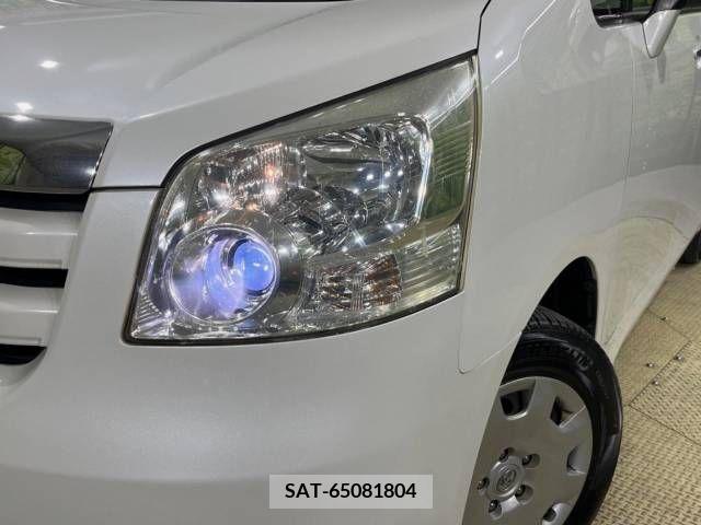 Toyota NOAH 2009-08 298082-8