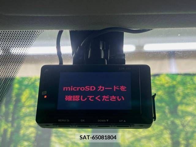 Toyota NOAH 2009-08 298082-5