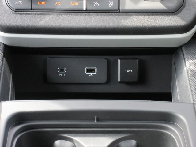 ROVER DEFENDER 2022-03 217-28