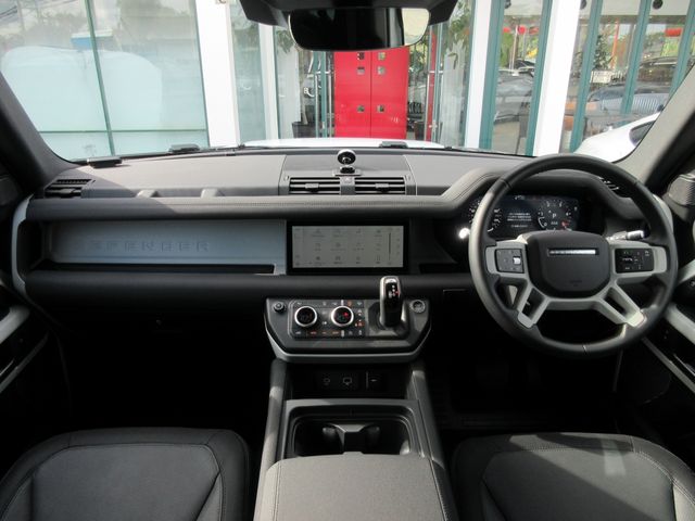 ROVER DEFENDER 2022-03 217-1