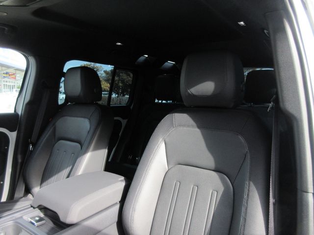 ROVER DEFENDER 2022-03 217-14