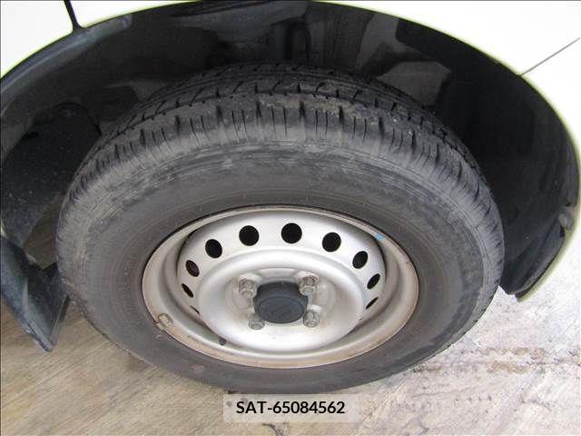 Suzuki EVERY 2017-02 371924-12