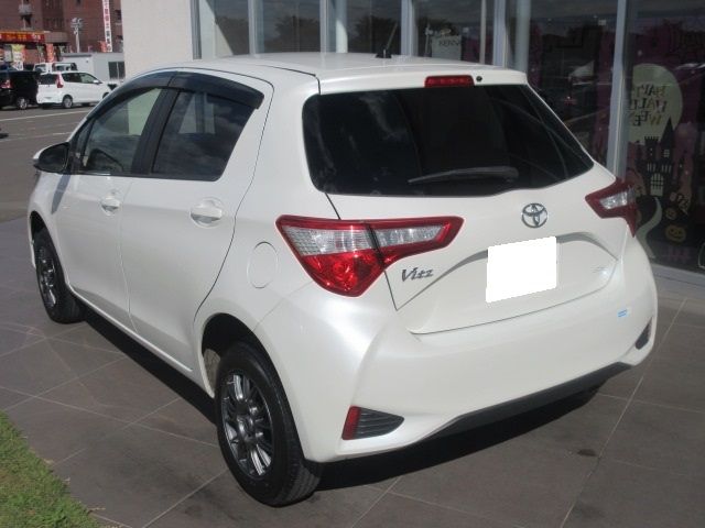 Toyota VITZ 2017-08 25230-3