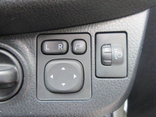 Toyota VITZ 2017-08 25230-21