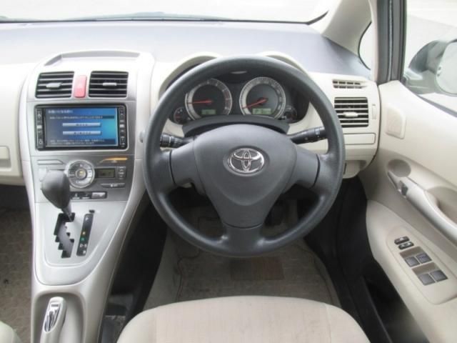 Toyota AURIS 2008-03 183082-17