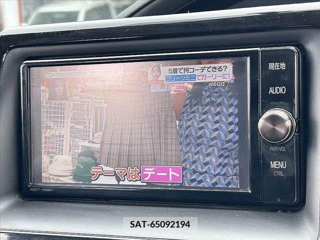 Toyota NOAH 2017-07 227948-2
