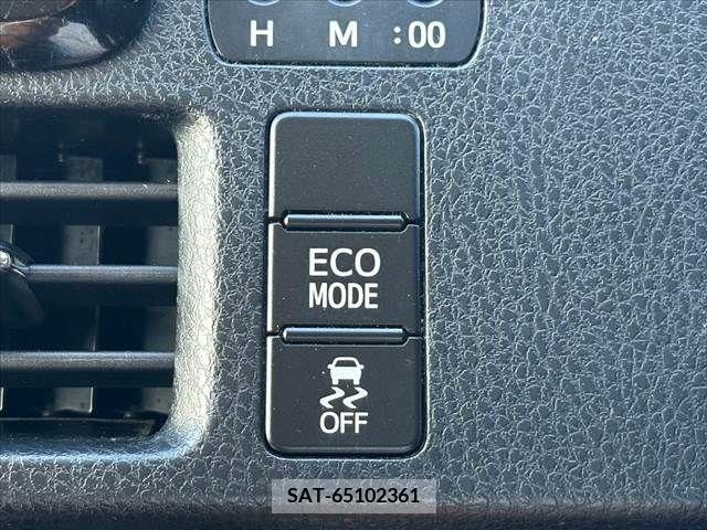 Toyota VOXY 2014-03 394987-20
