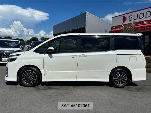 Toyota VOXY 2014-03 394987-10