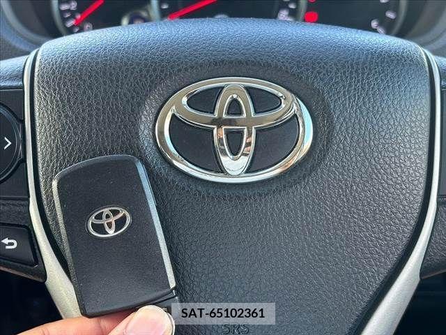 Toyota VOXY 2014-03 394987-3