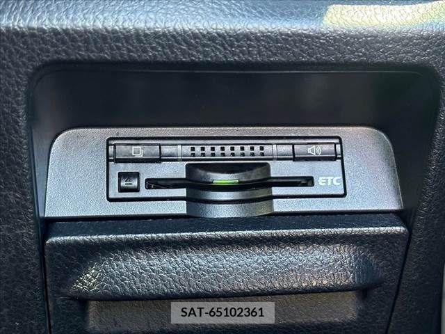 Toyota VOXY 2014-03 394987-25
