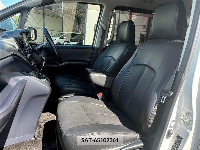 Toyota VOXY 2014-03 394987-16