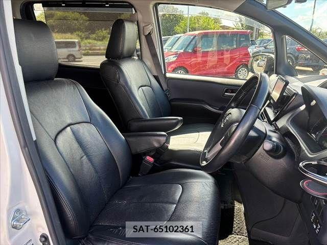 Toyota VOXY 2014-03 394987-15