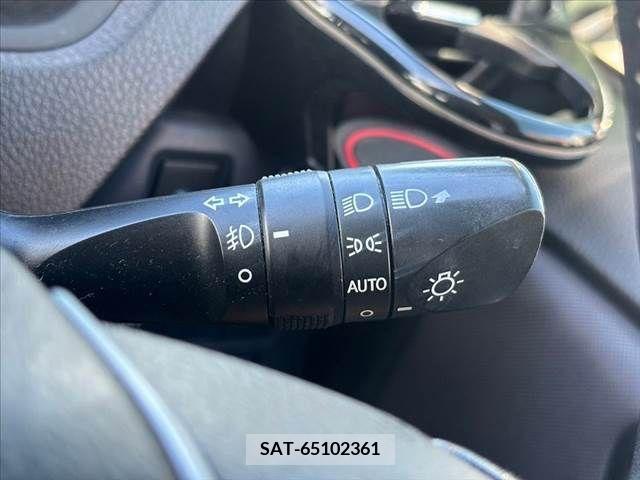 Toyota VOXY 2014-03 394987-22
