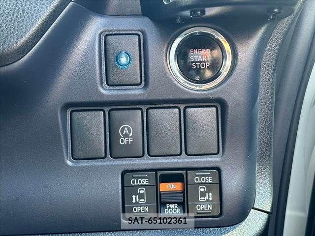 Toyota VOXY 2014-03 394987-5