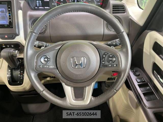 Honda N BOX 2018-02 307189-11