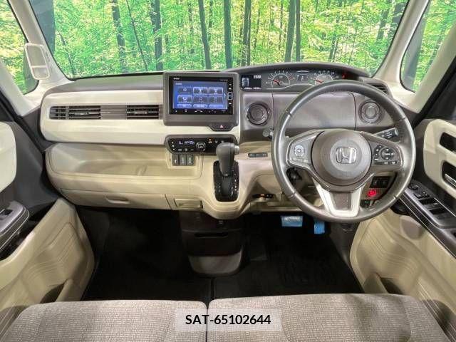 Honda N BOX 2018-02 307189-1