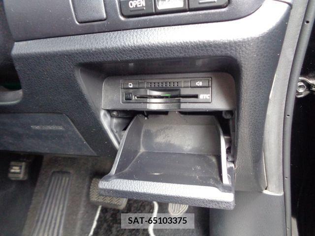 Toyota VOXY 2018-02 237301-26