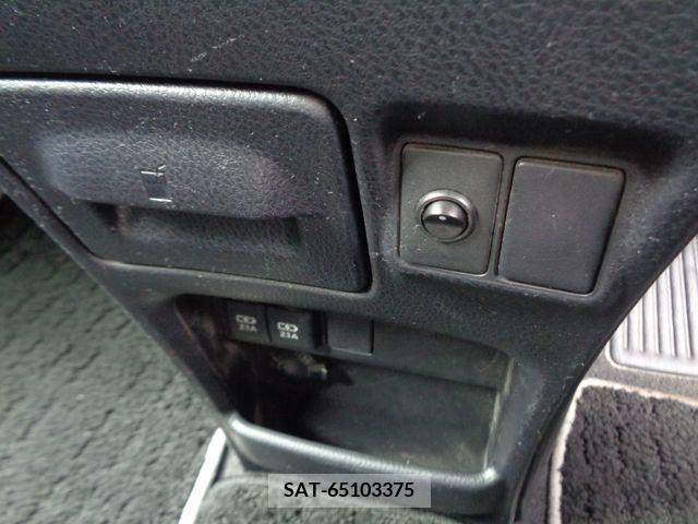Toyota VOXY 2018-02 237301-23