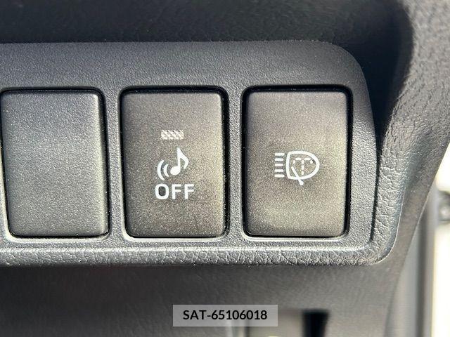 Lexus CT 2011-06 275574-17