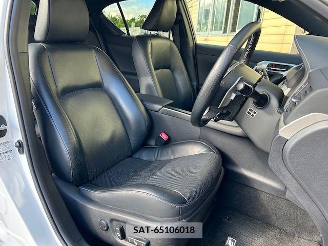 Lexus CT 2011-06 275574-9
