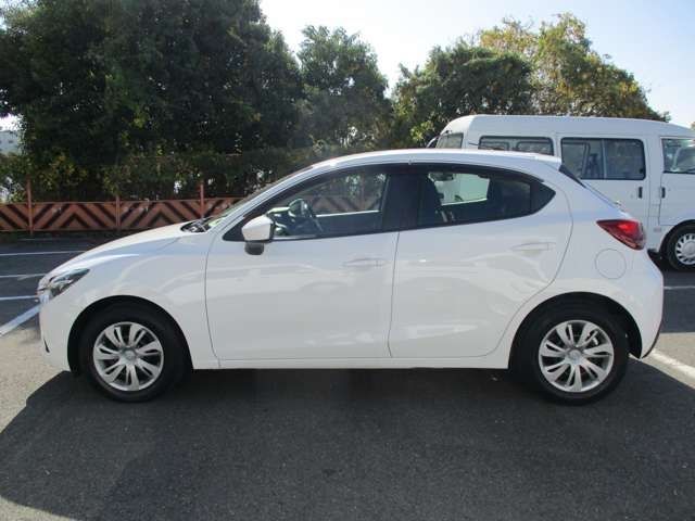Mazda DEMIO 2015-01 11181-7