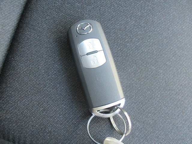 Mazda DEMIO 2015-01 11181-22