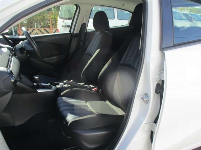 Mazda DEMIO 2015-01 11181-17